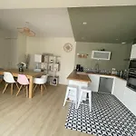 Fleurette L Aiguillon Holiday home *