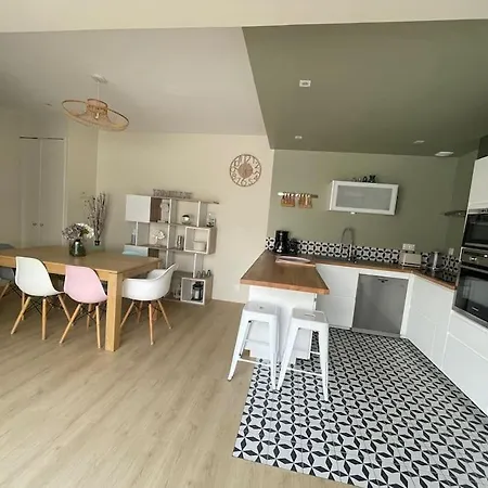 Fleurette L Aiguillon Ferienhaus *